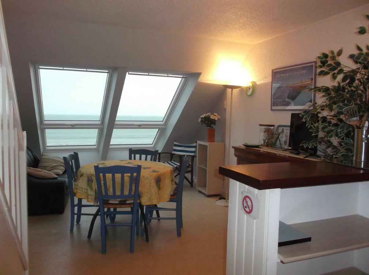 Residence Les Oyats Jullouville-les-Pins Eksteriør bilde